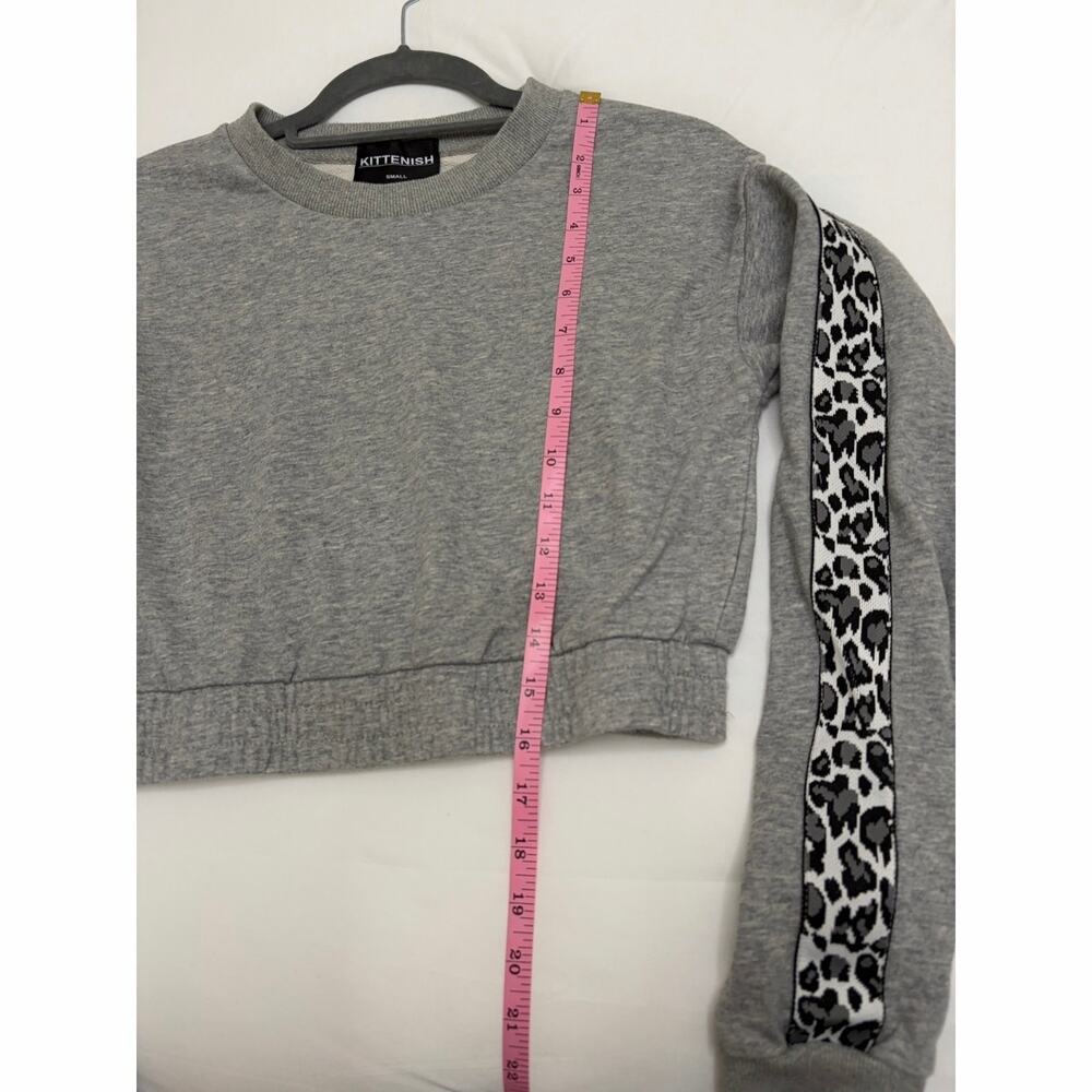 Kittenish Cropped Sweatshirt S Gray Leopard Stripe Sleeve Jessie James Decker - Picture 7 of 9